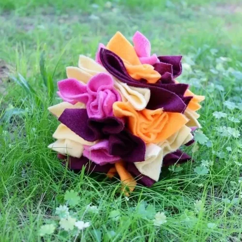Balle Fleur de fouille pour chien, jouet qui permet de stimuler le flair et le mental. Lavable. Fabrication artisanale française.